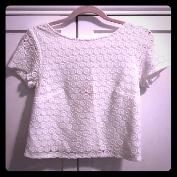 Lilly Pulitzer for Target Tops - NWOT Lilly Pulitzer Lace Crop Top Size S